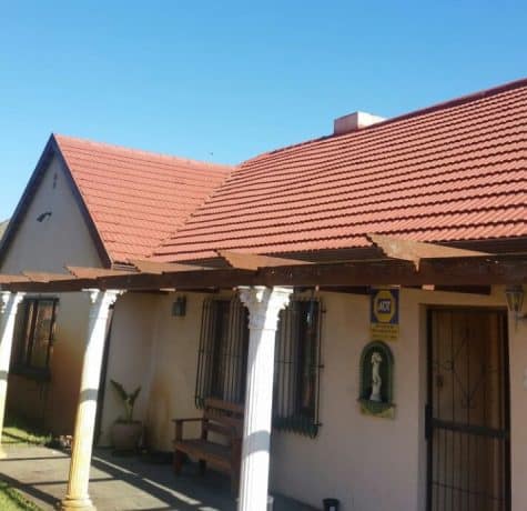 AIRLESS SPRAY ROOF PAINTING